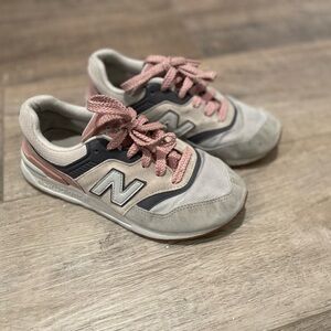 Girls' New Balance 997H  Gray and Pink Sneakers
